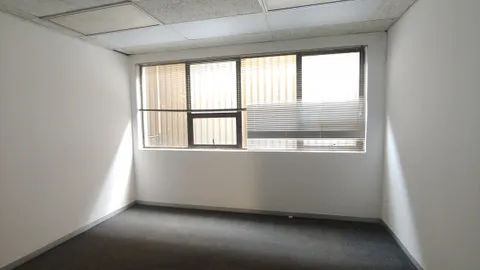 Commercial-Office-Space-To-Let and-For-Sale-in-Wynberg (8)